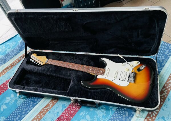 Guitare électrique Fender Stratocaster Plus sunburst n°N1008616 (1991, USA), étui Fender, micros Blues Special Strat (Lindy Fralin pickups) – Image 12