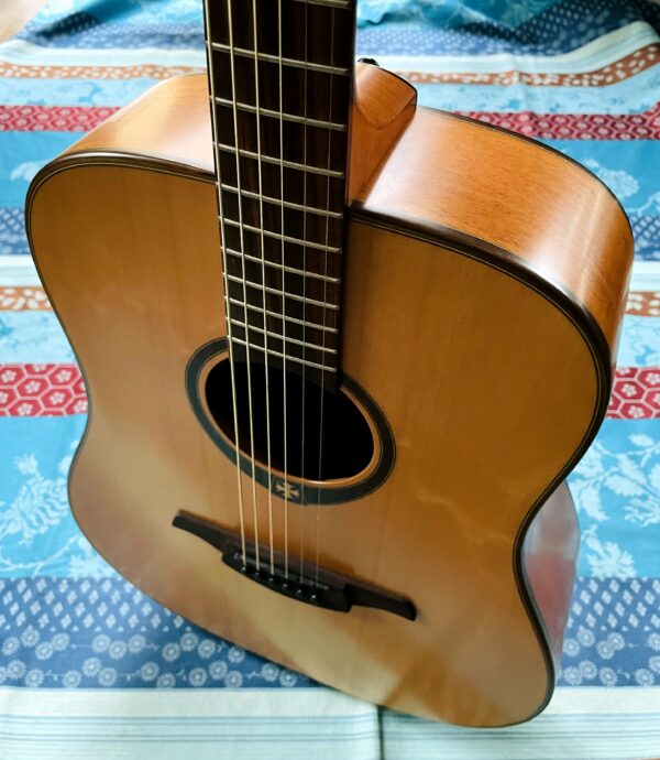 Guitare acoustique dreadnought Lâg T200D Stage n°1103WF108138, housse Tobago neuve. – Image 8