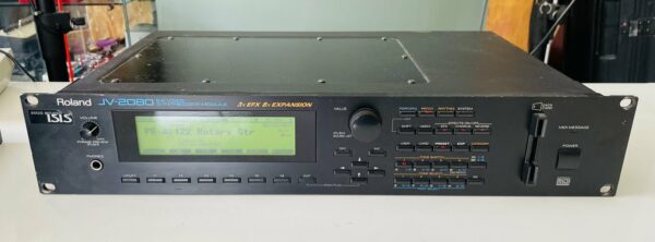 Lot 57 - Synthé Expandeur Roland JV2080 n°AK44812 (Japan), alim