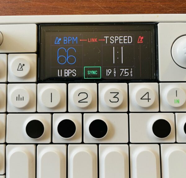 Workstation synthé sampleur Teenage Engineering OP-1 n°TE002AS001A R00218, boite d’origine, accessoires – Image 4