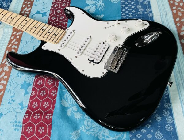 Guitare électrique Fender Stratocaster player black n°MX22299470 (2022, Mexico), réglée luthier Amal (mars 2025) – Image 2