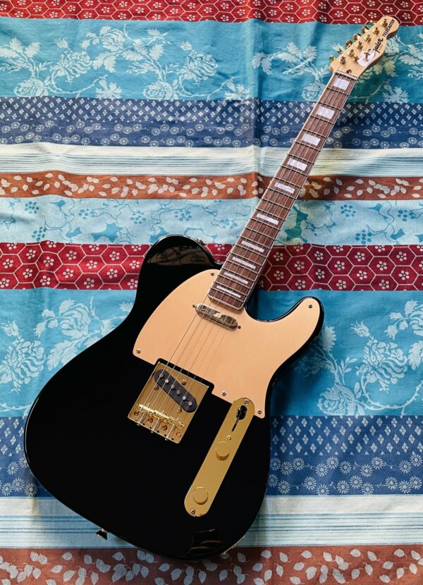 Guitare électrique Squier Telecaster 40th Anniversary 1982-2022 gold edition black n°ISSE22007964