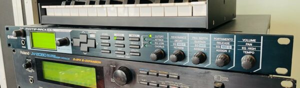 Synthétiseur expandeur Yamaha Motif Rack XS n°EAYY01015, notices, banque de sons de cuivres Patchman Music ajoutées, housse Yamaha, Cubase AI – Image 8